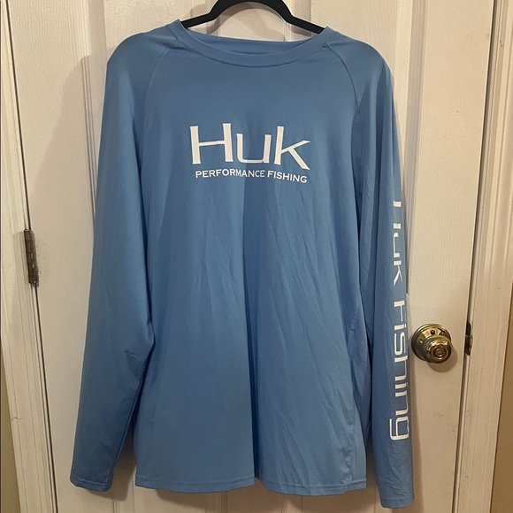 Huk Performance Fishing Light Blue Shirt - Picture 1 of 3